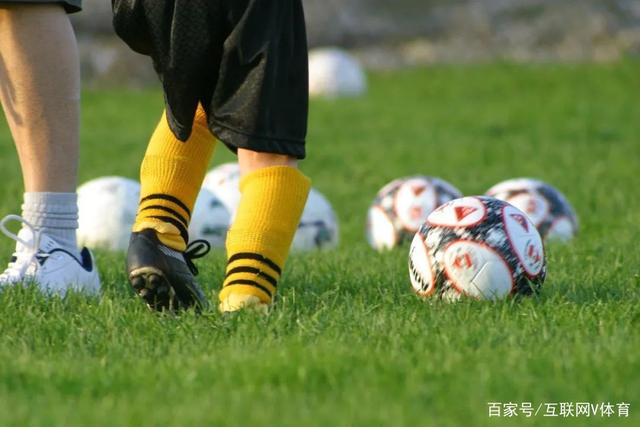 NBA总决赛G1-马刺负尼克斯 文班26+12布伦森30分